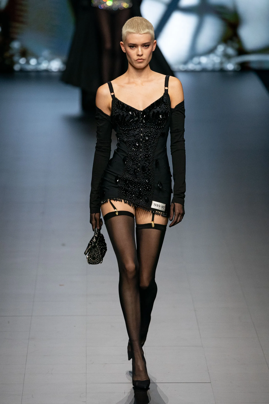 BST Dolce & Gabbana Xuân - Hè 2023: khi Kim Kardashian làm giám tuyển thời trang - Ảnh 1