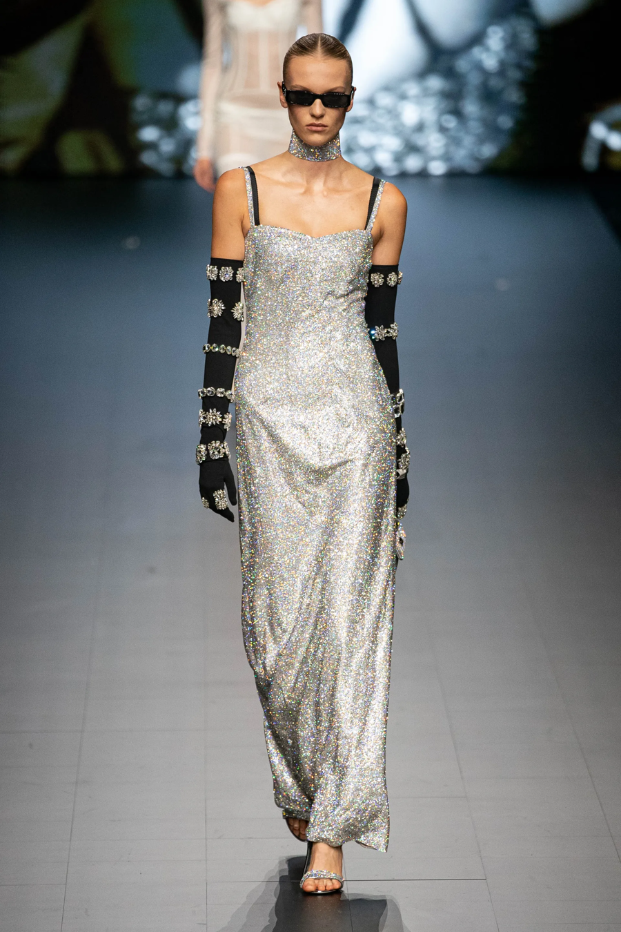 BST Dolce & Gabbana Xuân - Hè 2023: khi Kim Kardashian làm giám tuyển thời trang - Ảnh 15