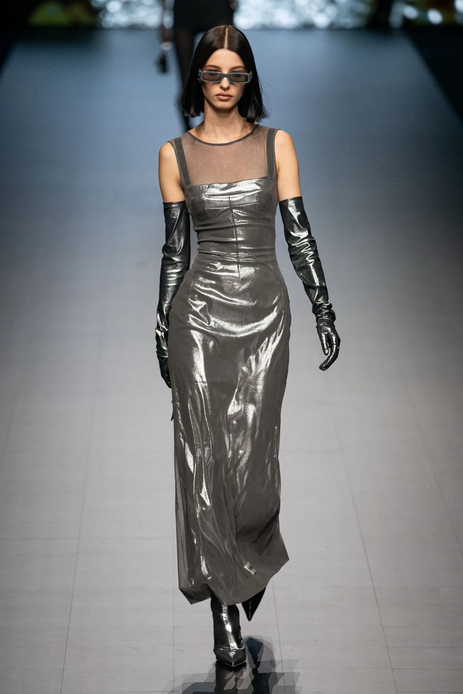 BST Dolce & Gabbana Xuân - Hè 2023: khi Kim Kardashian làm giám tuyển thời trang - Ảnh 3