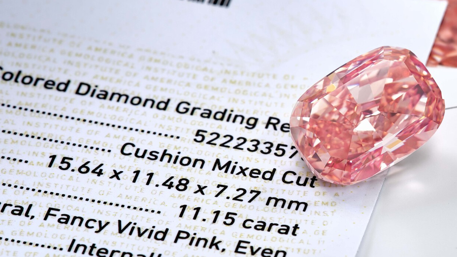 Kỷ lục mới cho "viên kim cương hồng đắt nhất lịch sử": 49,9 triệu USD - Ảnh 4
