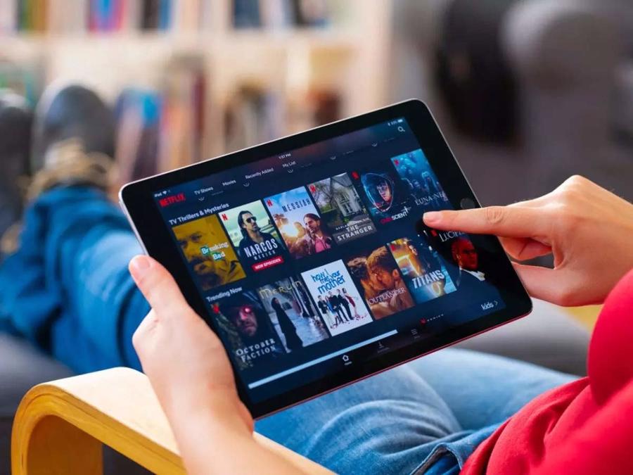 Netflix tính thêm phí cho người dùng muốn chia sẻ tài khoản từ năm 2023