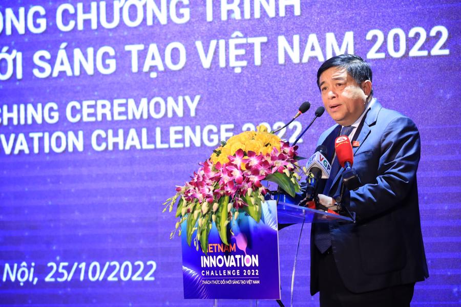 Bộ trưởng Bộ Kế hoạch v&agrave; Đầu tư Nguyễn Ch&iacute; Dũng ph&aacute;t biểu tại sự kiện.
