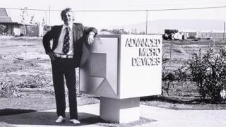 Jerry Sanders tại trụ sở ban đầu của AMD, California, v&agrave;o năm 1969 &nbsp;