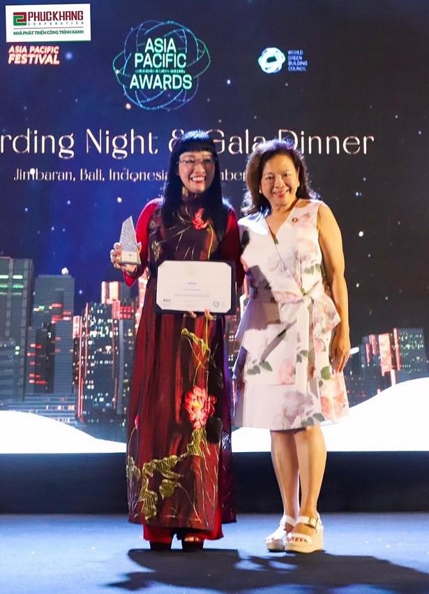 CEO Luu Thi Thanh Mau was the only representative from Vietnam to receive an Asia-Pacific Leadership in Green Building Award.