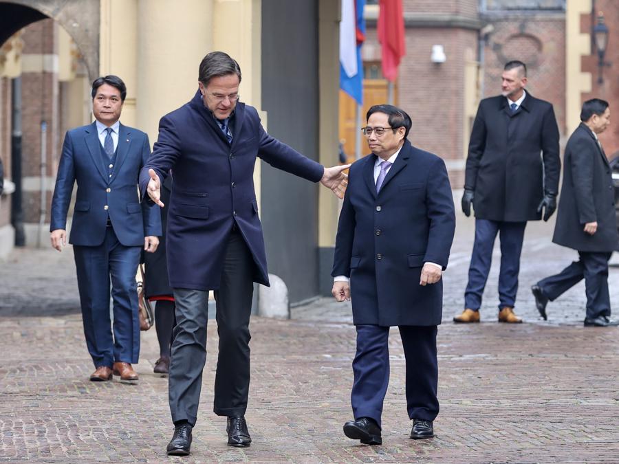 Lễ đón chính thức Thủ tướng Phạm Minh Chính thăm chính thức Vương quốc Hà Lan - Ảnh 1