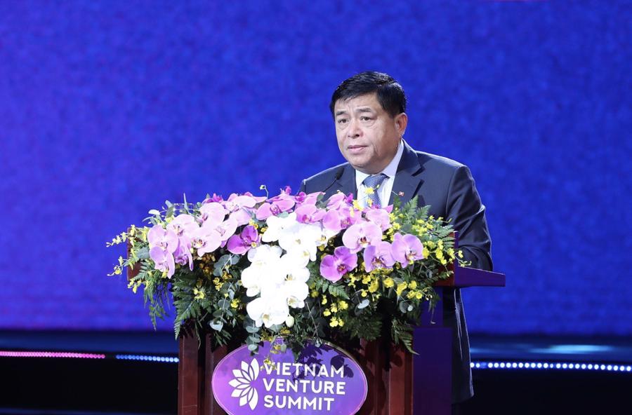 Bộ trưởng Bộ Kế hoạch và Đầu tư Nguyễn Chí Dũng phát biểu tại Diễn đàn.