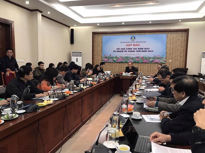 Việt Nam sẽ dừng nhập khẩu trâu, bò nếu các nước láng giềng không ngăn chặn chất cấm - Ảnh 1