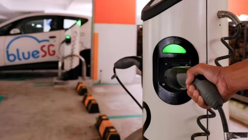 Nâng cấp cơ sở hạ tầng công cộng: Chìa khóa để Singapore thay toàn bộ xe xăng bằng xe điện  - Ảnh 1
