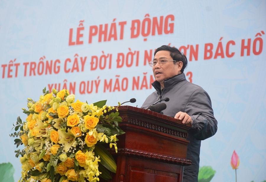 Thủ tướng Phạm Minh Ch&iacute;nh ph&aacute;t động Tết trồng c&acirc;y Xu&acirc;n Qu&yacute; M&atilde;o