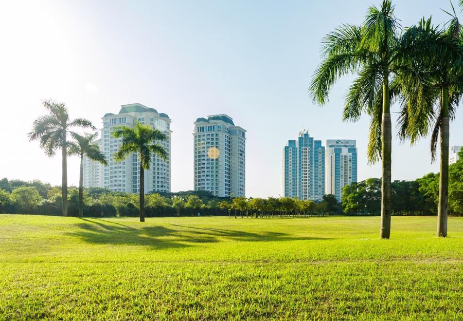 High-rise apartments offer 360-degree views