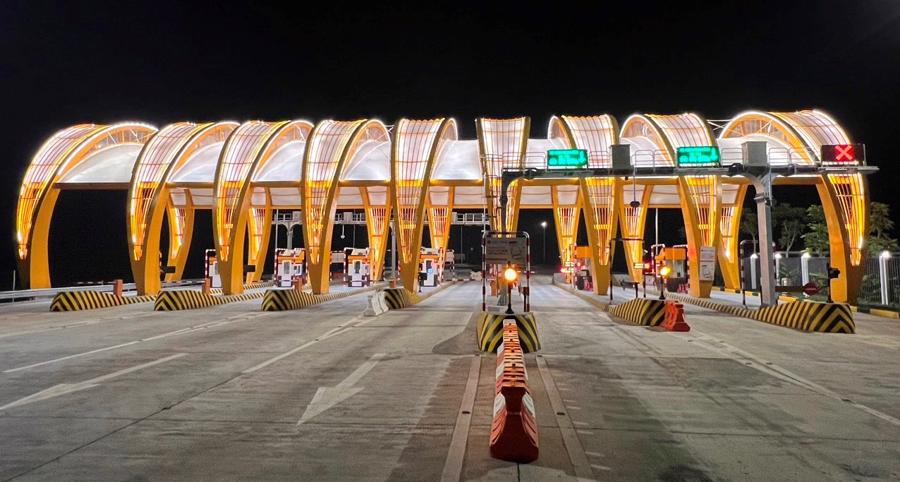 Signify Vietnam provides lighting solutions for the Tien Yen - Mong Cai Expressway.