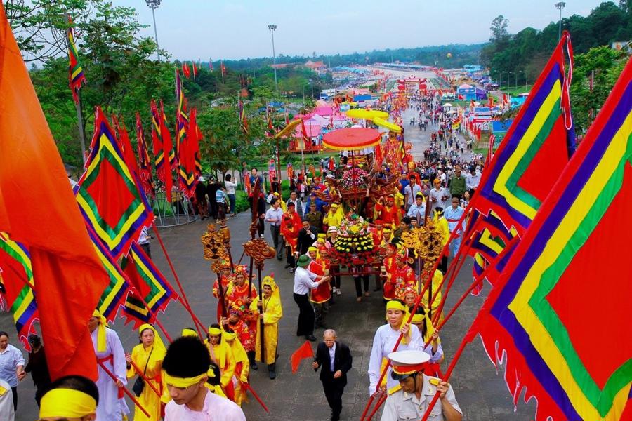 Năm nay Lễ hội đền Hùng được tổ chức với nhiều hoạt động phong phú.