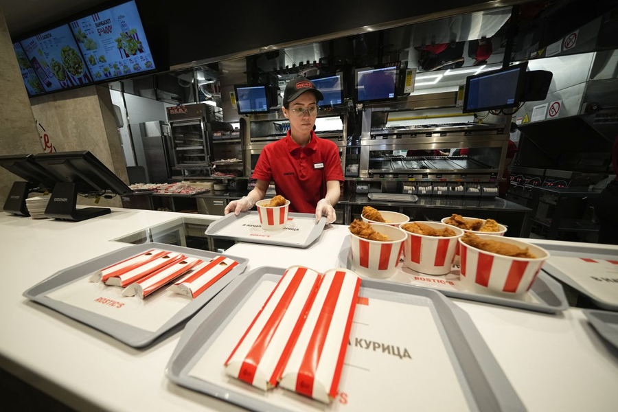 KFC ở Nga đã mở cửa trở lại với tên gọi mới - Ảnh 7
