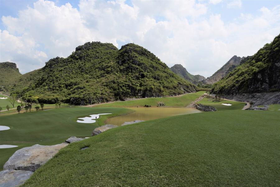 Hố số 15 s&acirc;n g&ocirc;n Legend Valley Country Club.