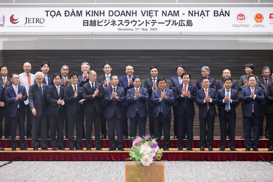 Thủ tướng v&agrave; đo&agrave;n đại biểu cấp cao VIệt Nam tham dự Toạ đ&agrave;m Kinh doanh Việt Nam - Nhật Bản - Ảnh: VGP
