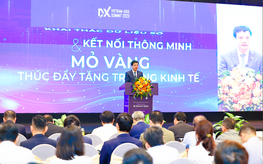 &Ocirc;ng Nguyễn Văn Khoa, Chủ tịch VINASA chia sẻ tại diễn đ&agrave;n.