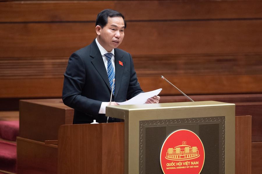 Chủ nhiệm Ủy ban Tài chính, Ngân sách của Quốc hội Lê Quang Mạnh trình bày báo cáo kiểm tra.