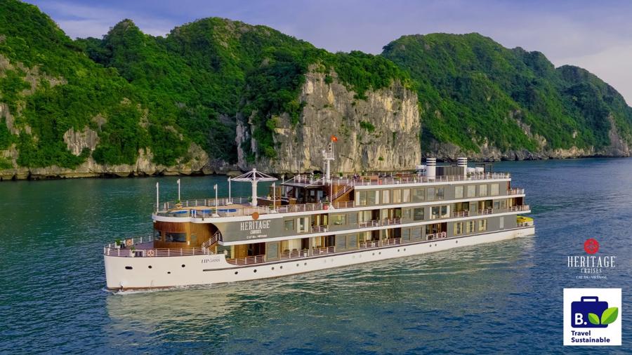 Du thuyền Heritage Cruises B&igrave;nh Chuẩn.