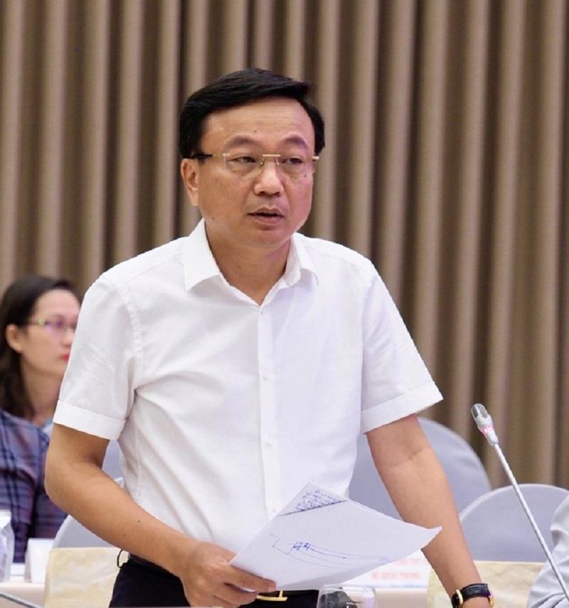 Thứ trưởng Nguyễn Danh Huy phát biểu tại buổi họp báo.
