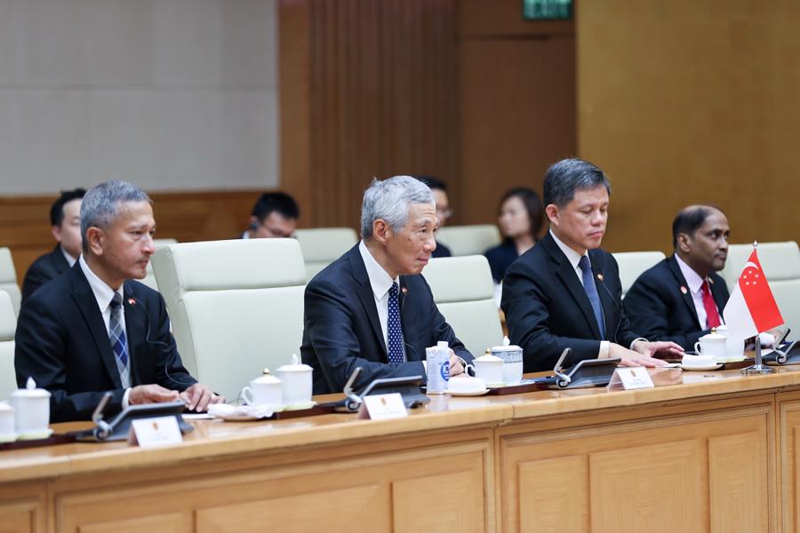 Thủ tướng L&yacute; Hiển Long: "Việt Nam l&agrave; đối t&aacute;c chiến lược quan trọng của Singapore ở khu vực". Ảnh: VGP.
