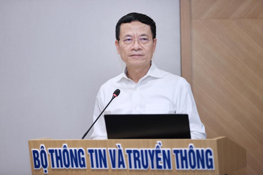Bộ trưởng Bộ Th&ocirc;ng tin v&agrave; Truyền th&ocirc;ng Nguyễn Mạnh H&ugrave;ng