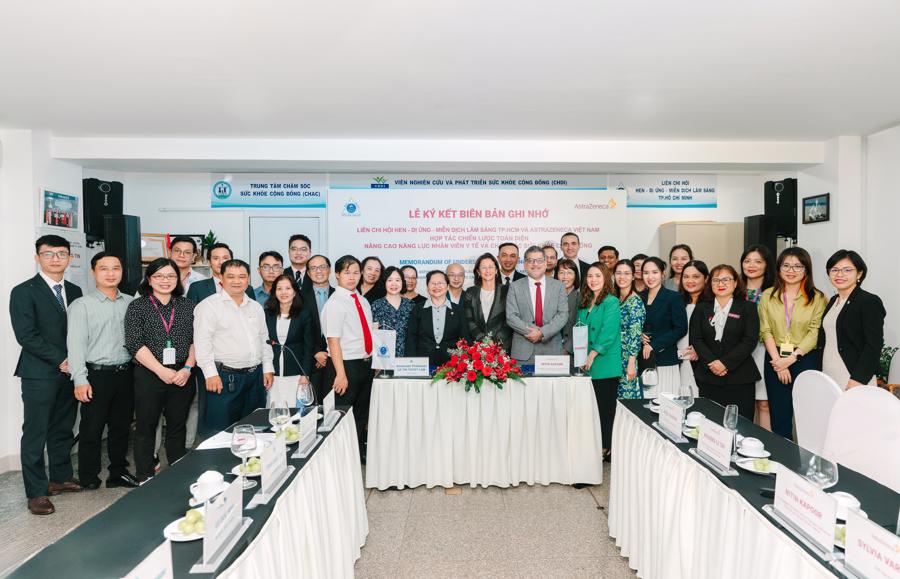 The signing ceremony of the&nbsp;comprehensive strategic cooperation memorandum between AstraZeneca Vietnam and HSAACI. Source: AstraZeneca Vietnam