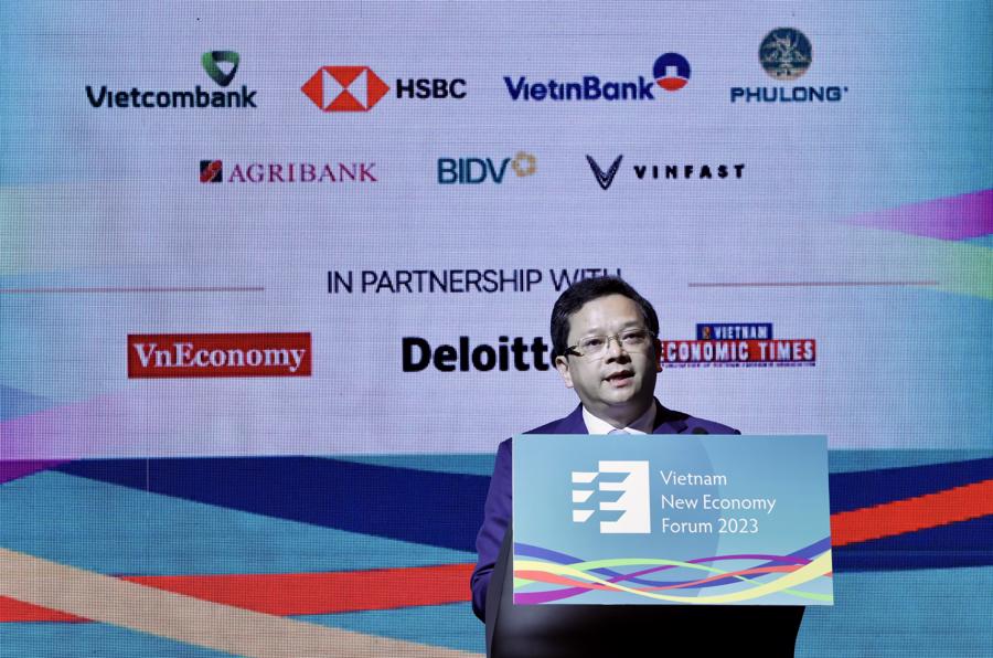 Mr. Nguyen Duc Hien, Deputy Head of the Party Central Committee's Economic Commission, at the Forum. (Photo: VnEconomy)