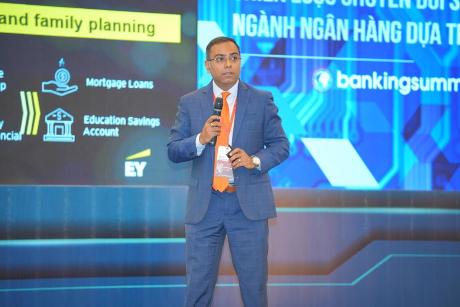 Mr. Sayantan Choudhury, Deputy General Director, Technology Consulting, at EY Consulting Vietnam.