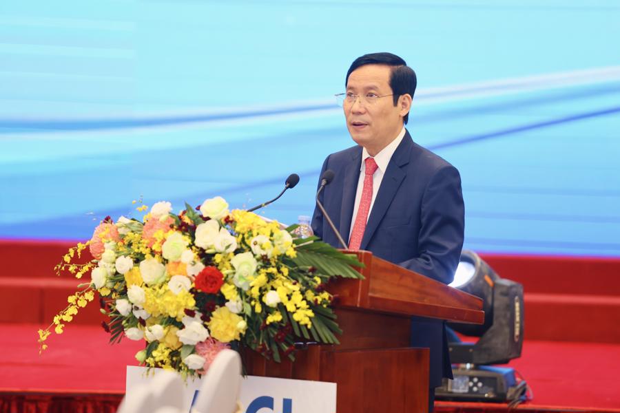 Chủ tịch VCCI Phạm Tấn C&ocirc;ng: "Nghị quyết 41 chắc chắn sẽ mở đầu cho một giai đoạn ph&aacute;t triển mạnh mẽ tiếp theo của c&aacute;c doanh nh&acirc;n nước ta".