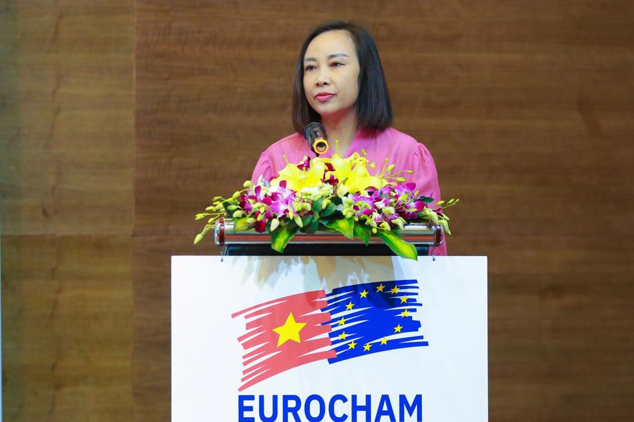 Ph&oacute; Cục trưởng Cục Việc l&agrave;m Nguyễn Thị Quy&ecirc;n th&ocirc;ng tin về những điểm mới của Nghị định 70.
