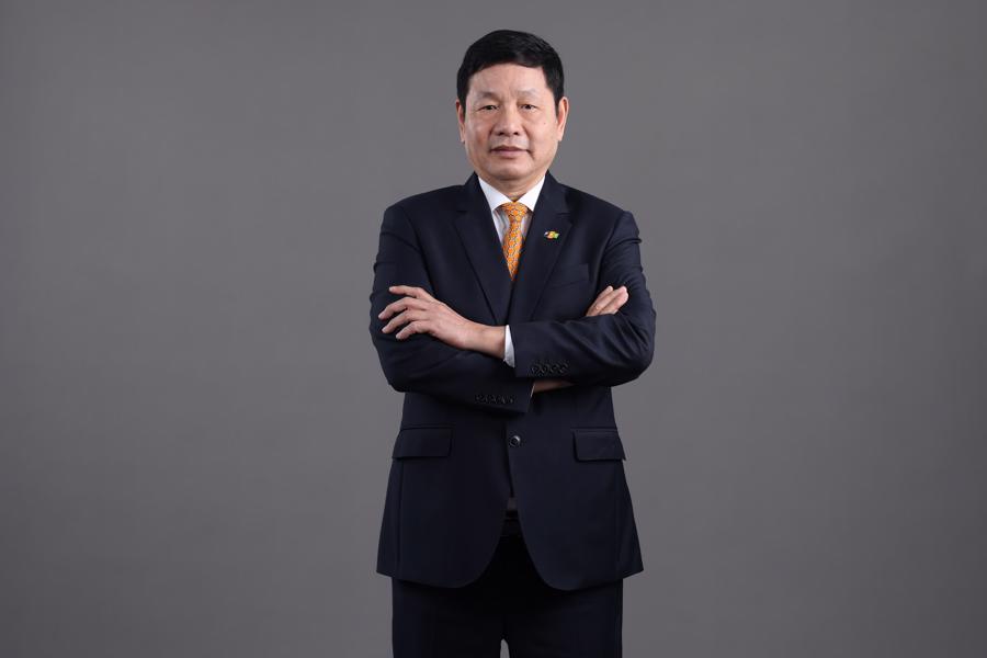 Dr. Truong Gia Binh, Chairman of FPT.