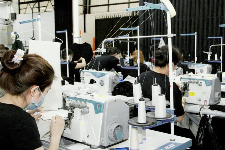 Start-up Việt tìm hướng giải quyết các thách thức trong chuỗi cung ứng thời trang - Ảnh 1