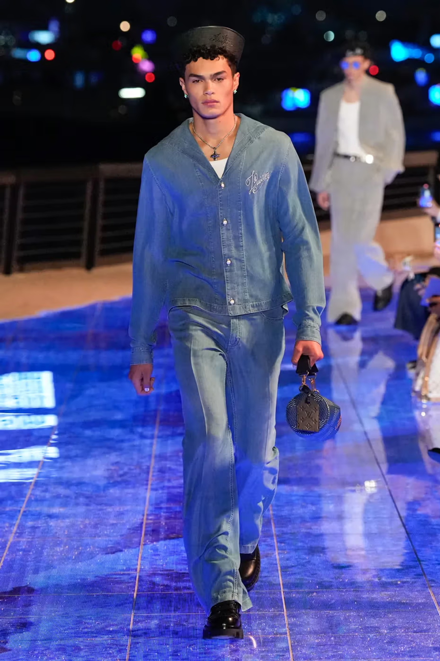 Louis Vuitton: Thời trang song hành cùng du lịch tại châu Á - Ảnh 17