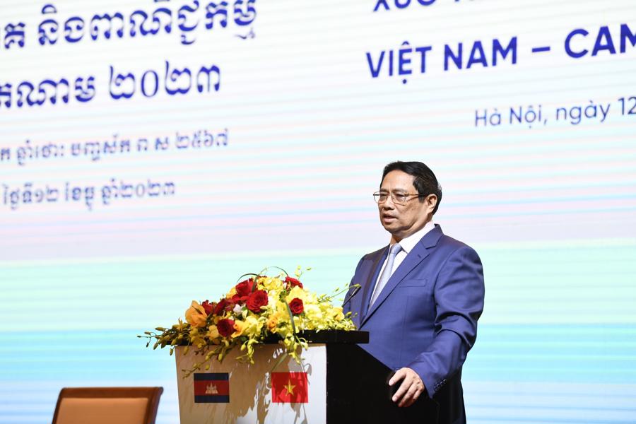 Thủ tướng Phạm Minh Ch&iacute;nh đề nghị c&aacute;c doanh nghiệp hai nước c&ugrave;ng với Ch&iacute;nh phủ hai nước tăng cường t&iacute;nh kết nối, bổ trợ giữa hai nền kinh tế - Ảnh: VGP.
