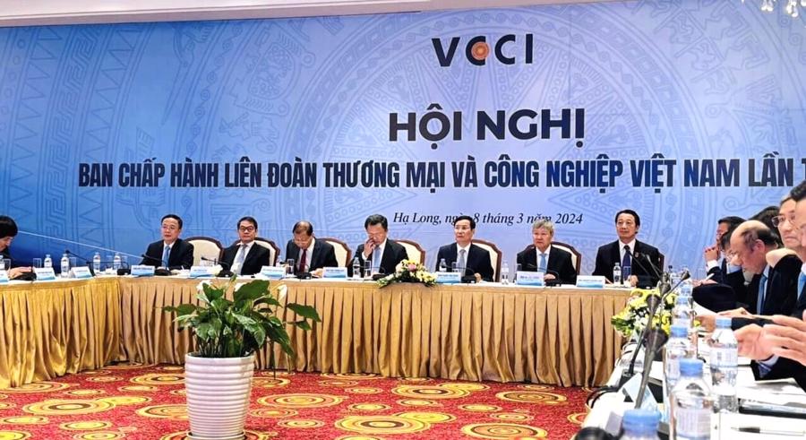 VCCI sẽ tiếp tục hỗ trợ, đồng hành cùng doanh nghiệp vượt khó - Ảnh 1