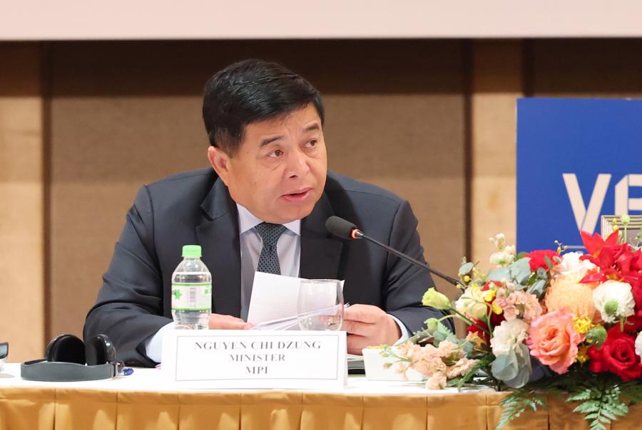 Bộ trưởng Bộ Kế hoạch v&agrave; Đầu tư Nguyễn Ch&iacute; Dũng cho rằng tăng trưởng xanh l&agrave; ch&igrave;a kh&oacute;a đảm bảo cho việc thực hiện Chiến lược ph&aacute;t triển kinh tế - x&atilde; hội&nbsp; 2021-2030 của Việt Nam.