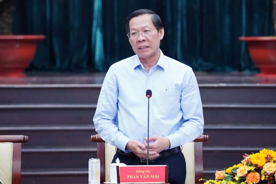 Chủ tịch UBND TP.HCM Phan Văn Mãi phát biểu tại Hội nghị sáng 27/3 - Ảnh: An Phương