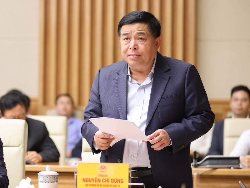 Vietnam's Minister of Planning and Investment Nguyen Chi Dung sharing the 1-billion-dollar proposal at the conference in Hanoi on April 24. (Photo source: VGP)