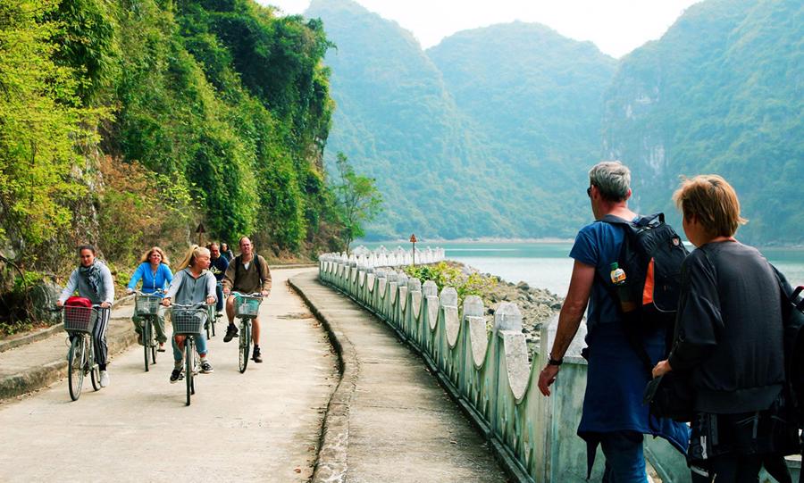 80% khaacute;ch du lịch Việt Nam cho biết họ mong muốn những điểm tham quan migrave;nh gheacute; thăm sẽ được cải thiện hơn sau khi họ rời đi.