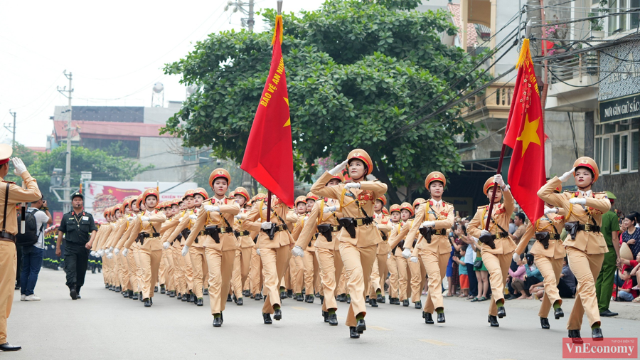 [Phóng sự ảnh]: Không khí náo nức mà trang nghiêm tại lễ tổng duyệt 70 năm chiến thắng Điện Biên Phủ - Ảnh 9