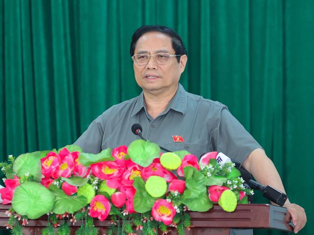 PM Pham Minh Chinh addressing Can Tho constituents. (Photo source: VGP.)