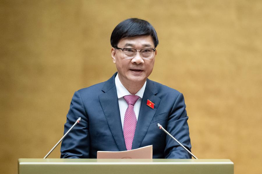 Chủ nhiệm Ủy ban Kinh tế của Quốc hội Vũ Hồng Thanh ph&aacute;t biểu tại hội trường s&aacute;ng ng&agrave;y 20/5/2024.