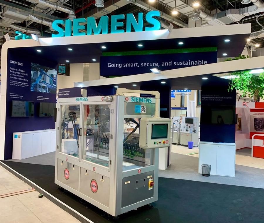 Siemens presents sustainable industrial innovations at VIMF 2024 - Ảnh 1