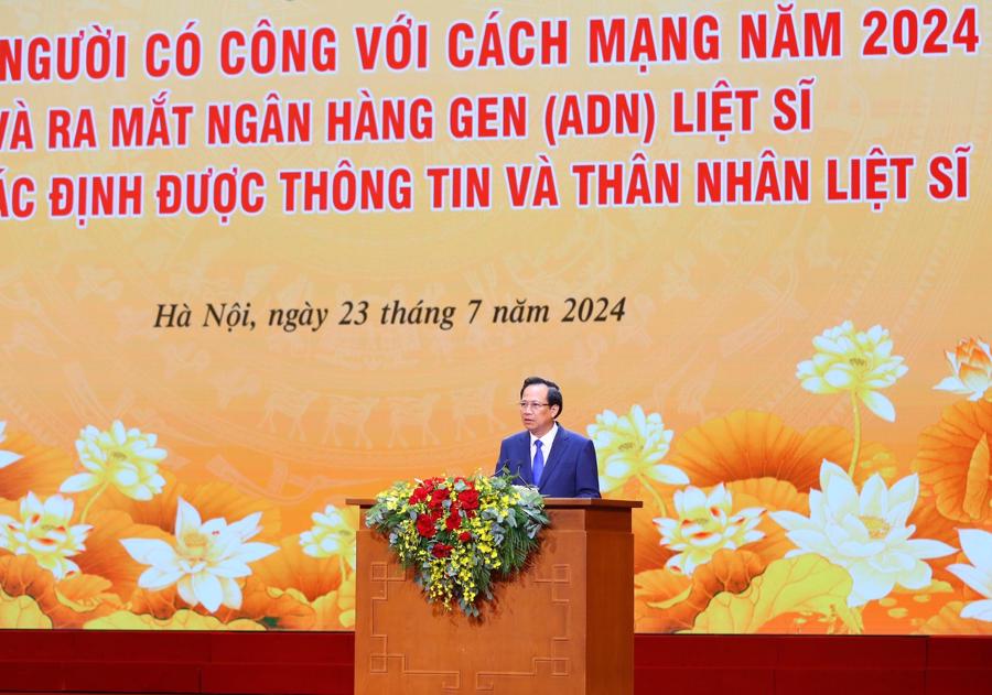 Bộ trưởng Bộ Lao động – Thương binh và Xã hội Đào Ngọc Dung phát biểu tại hội nghị. Ảnh: Mạnh Dũng.