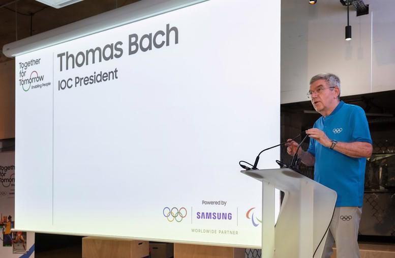 &Ocirc;ng Thomas Bach &ndash; Chủ tịch Ủy ban Olympic Quốc tế (IOC) ph&aacute;t biểu tại sự kiện.