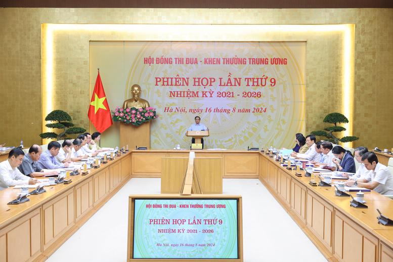 To&agrave;n cảnh phi&ecirc;n họp. Ảnh: VGP.