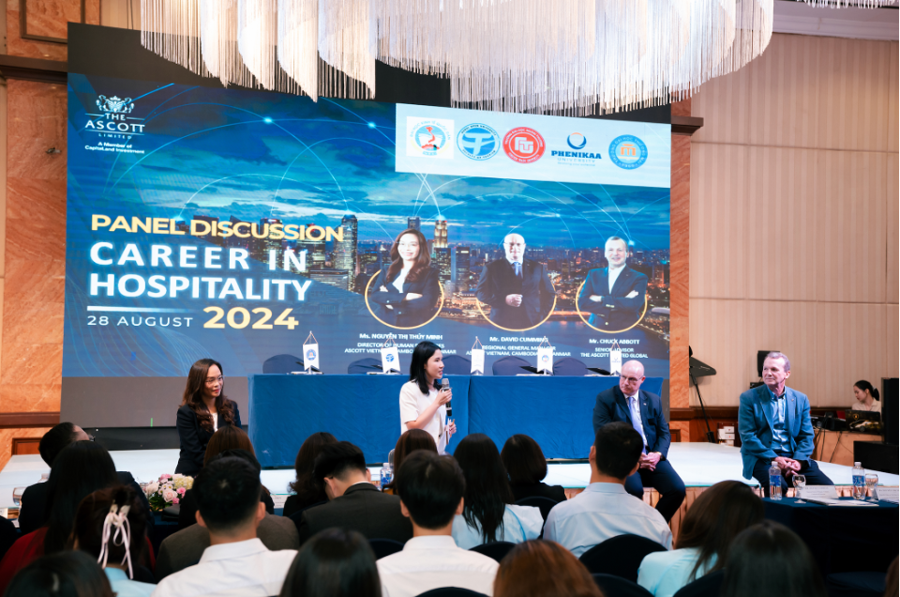 Ascott Limited leaders share valuable insights and experiences during an engaging panel discussion.