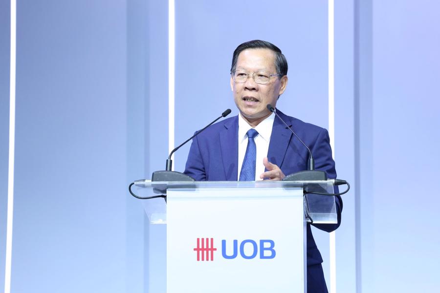 Mr. Phan Van Mai, Chairman of the People's Committee of Ho Chi Minh City, reaffirmed that the City is always ready to cooperate and create conditions for investors and partners to successfully conduct business and cooperate for mutual benefit...