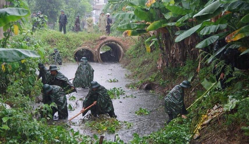 Trung đo&agrave;n 3 (Sư đo&agrave;n 324, Qu&acirc;n khu 4) đ&atilde; điều động 500 c&aacute;n bộ, chiến sĩ đến gi&uacute;p nh&acirc;n d&acirc;n Thanh H&oacute;a nạo v&eacute;t k&ecirc;nh mương, khơi th&ocirc;ng cống r&atilde;nh nhằm giảm thiểu thiệt hại do ảnh hưởng của b&atilde;o số 3 g&acirc;y ra