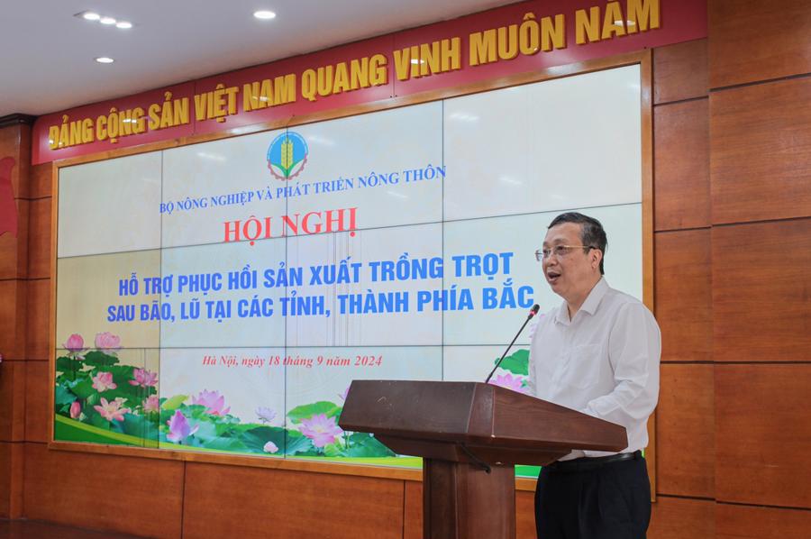 Thứ trưởng Ho&agrave;ng Trung: "Tổng thiệt hại trong lĩnh vực trồng trọt ước t&iacute;nh hơn 4000 tỷ đồng".